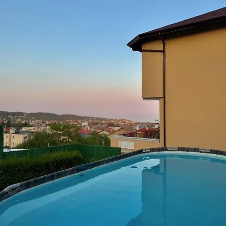 Lejlighed Large Luxury With Sea Views, Pool, Gym & Free Parking Varna