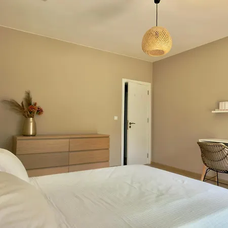 Lejlighed Large Luxury With Sea Views, Pool, Gym & Free Parking *