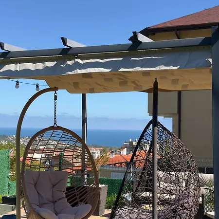 Large Luxury With Sea Views, Pool, Gym & Free Parking *