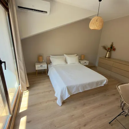 Apartament Large Luxury With Sea Views, Pool, Gym & Free Parking Varna