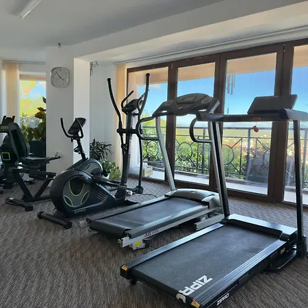 Apartament Large Luxury With Sea Views, Pool, Gym & Free Parking *