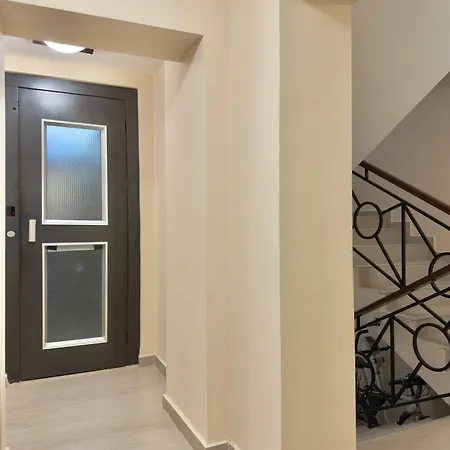 Large Luxury With Sea Views, Pool, Gym & Free Parking Apartament Varna