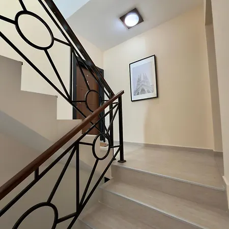Large Luxury With Sea Views, Pool, Gym & Free Parking Apartament Varna